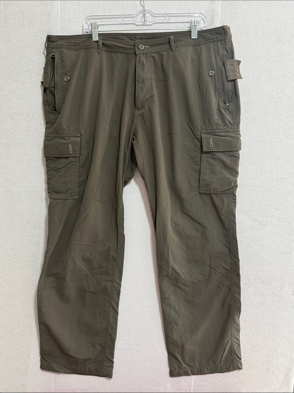 Clothing Arts Men's Olive Cargo Pants with Multiple Utility Pockets